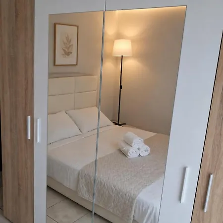 Epanomi Apartment *